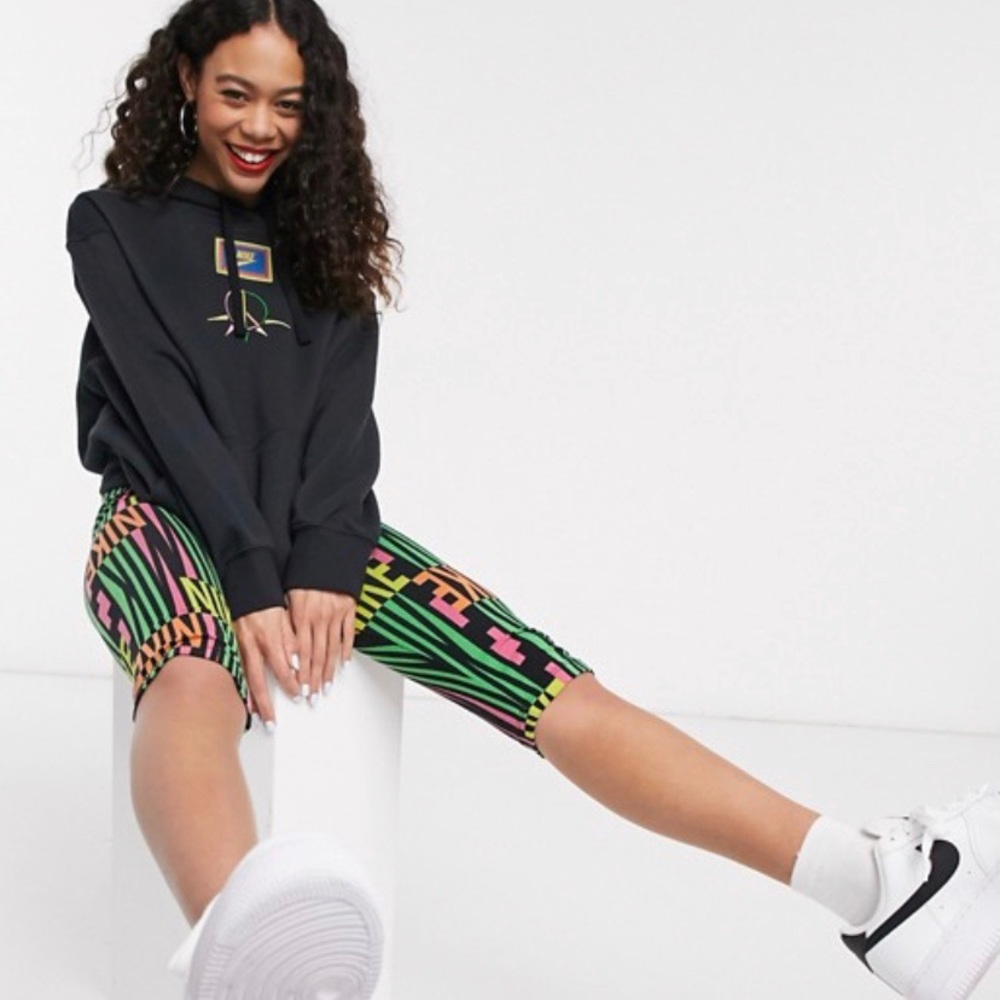 New Nike Bold Logo Bottoms - Sz Small
